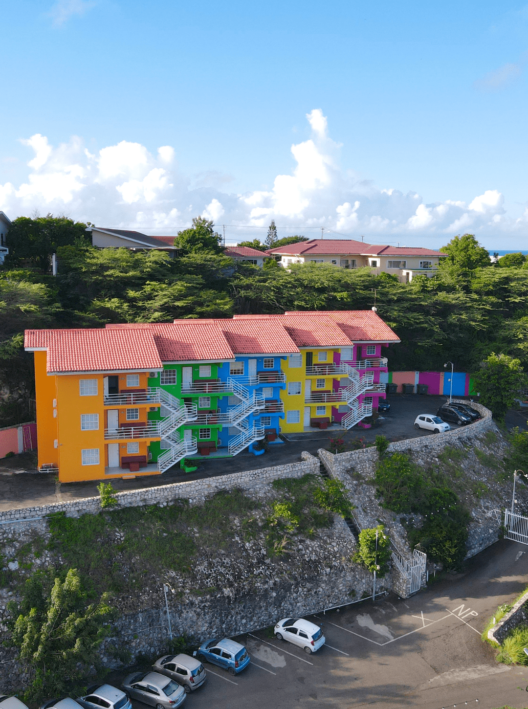 Contact opnemen Salinja View gebouwen studentenhuizen Curacao